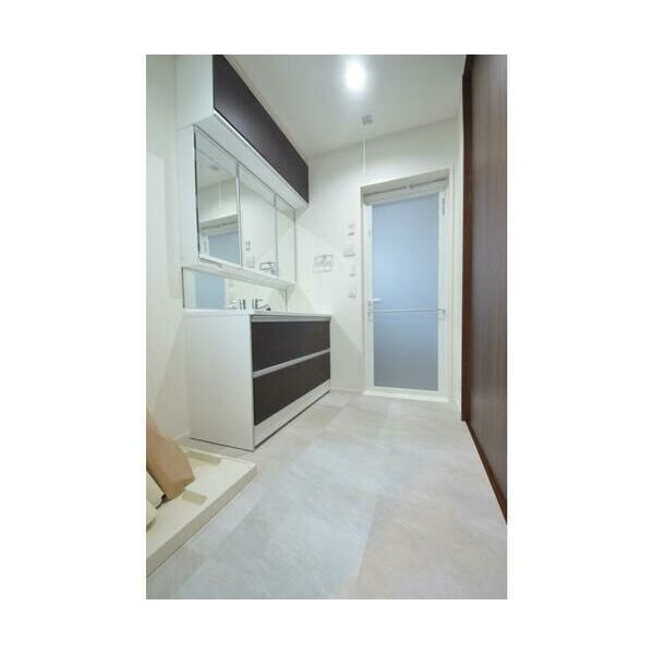 ルミエル五本木の独立洗面台