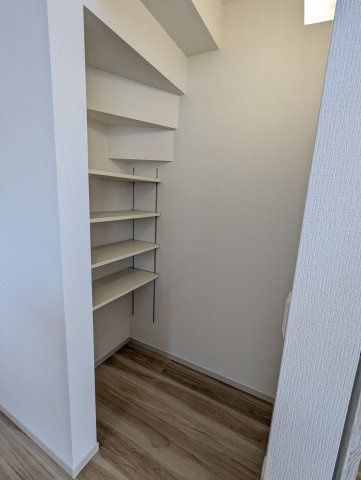 水戸市元吉田町　14期の独立洗面台|使いやすい独立洗面台です