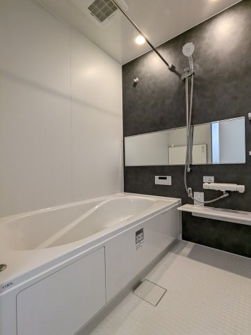 水戸市元吉田町　14期の洋室|10.2帖洋室です。ウォークインクローゼット収納豊富～