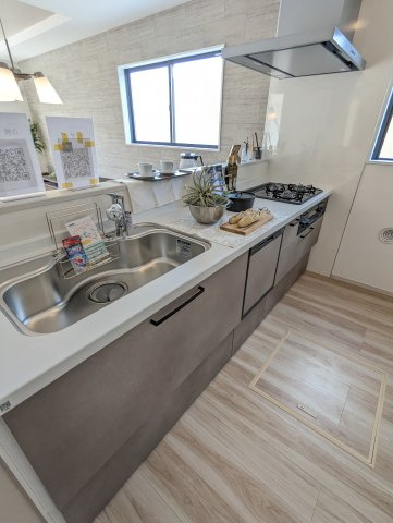 水戸市元吉田町　14期のキッチン|キッチンから見たリビングです。