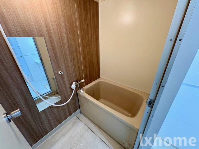ソーシャルハイツの浴室