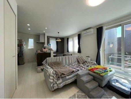 東雁来9条1丁目の居間・リビング