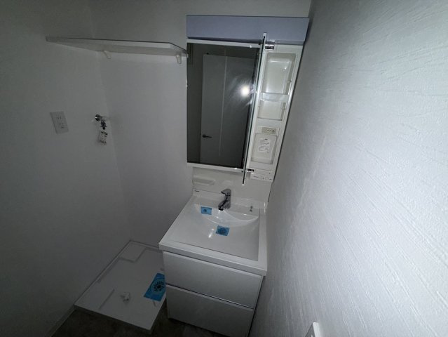 クレール西多聞通の洗面所|同物件別部屋写真