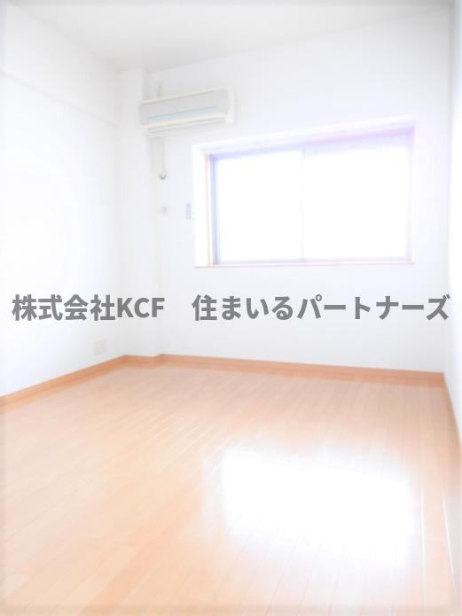 レフィナード・パティオの寝室|ゆったりした洋室です