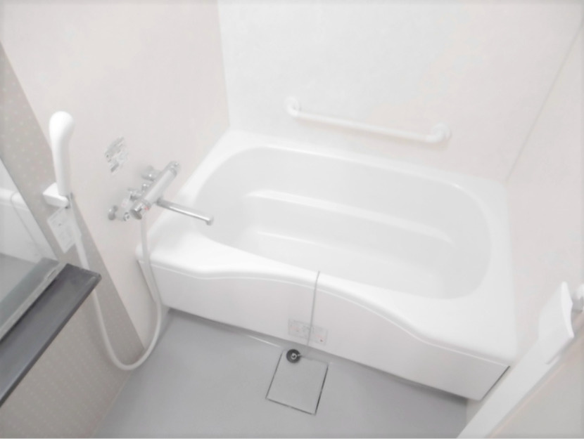 キャッスルコートの浴室|コンパクトで使いやすいお風呂です
