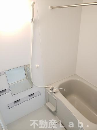 グランツヴァイス（Ｇｌａｎｚｗｅｉｓｓ）の浴室