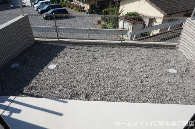 熊本市東区健軍本町のアパートのバルコニー
