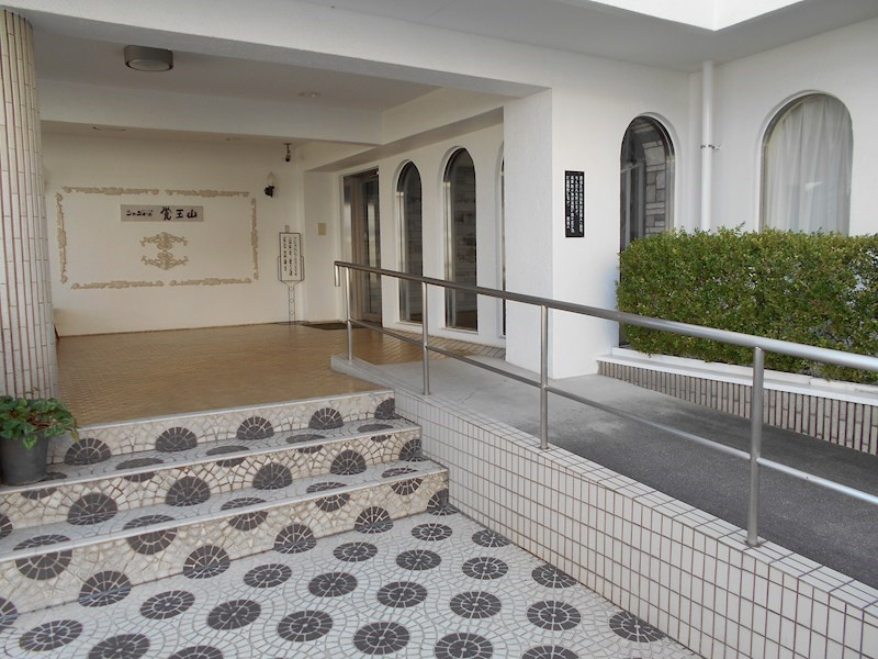 シャンボール覚王山のエントランス