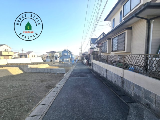 福岡市南区鶴田1丁目第1-4棟（3号棟）の外観|前面道路です。