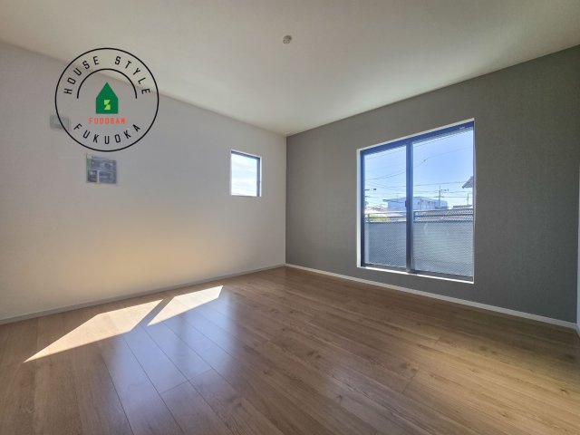 福岡市南区鶴田4丁目第5-3棟（2号棟）の内観：施工例|主寝室には収納力に優れたクローゼットがありますので、お部屋もすっきり片付きます。