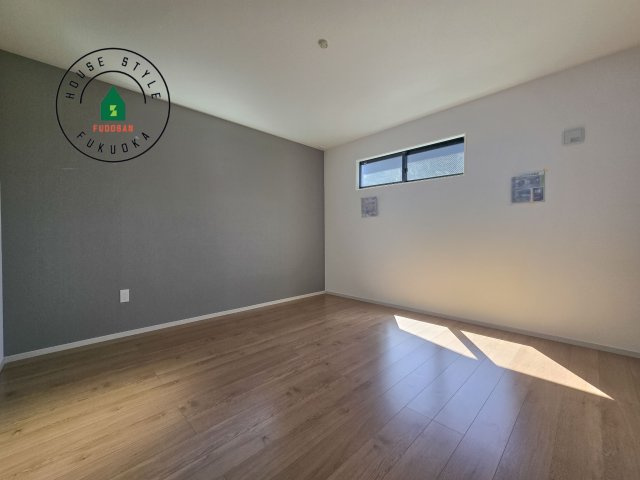 福岡市南区鶴田4丁目第5-3棟（2号棟）の内観：施工例|柔らかい陽光が差し込む明るいお部屋を演出する設計。彩光の取れる窓が気持ちの良いお部屋を創り上げます。