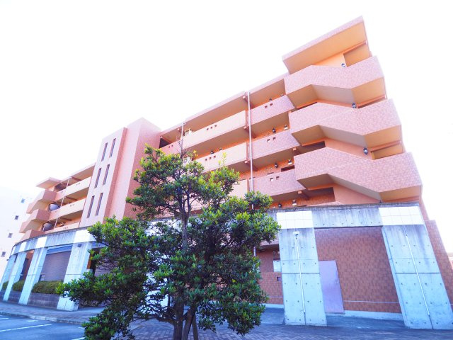 クレサンテームの外観