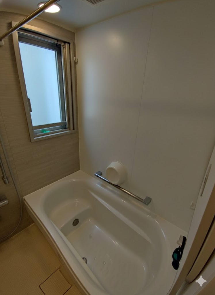 アンビシャス小岩の浴室|浴槽も広々していて、足も伸ばせます。