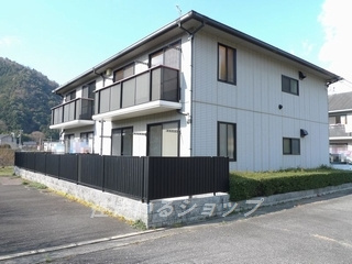 広島市安佐北区小河原町のアパート