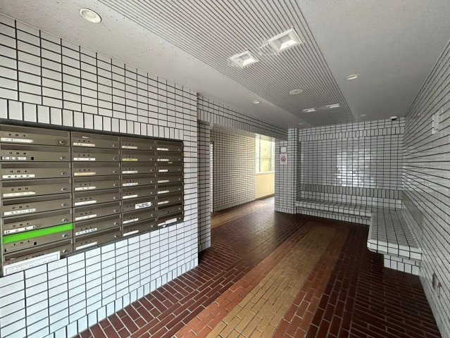 【その他共用部分】 | エクレール原 | 共用部はいつも清潔に保たれています