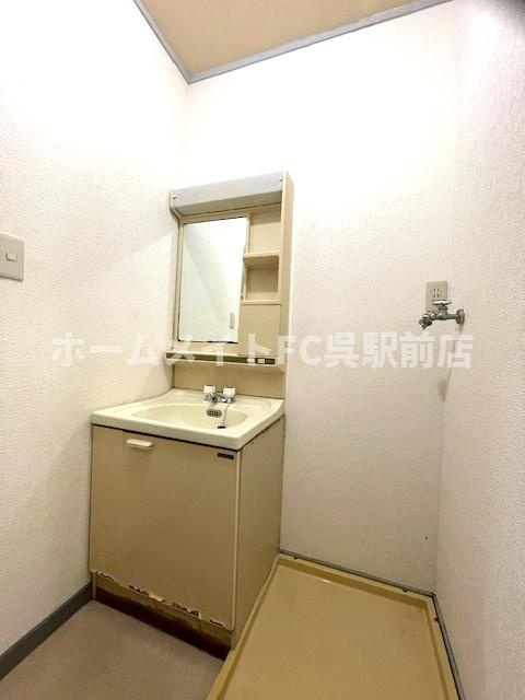 コーポ波多見の洗面所