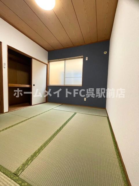 コーポ波多見の和室