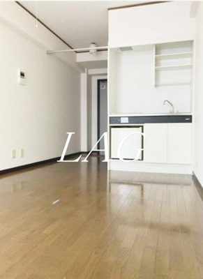 【居間・リビング】 | ローヤルガーデン | 洋室のお部屋です。