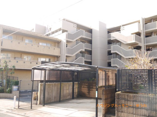 【外観】 | 穏やかな風と陽光を導き、プライバシーに配慮された設計プランを採用し、居住性を一段と心地よいものにしています。