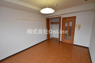 【居間・リビング】 | ルミエール八尾 Ⅱ