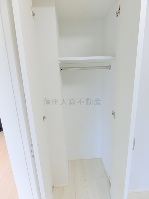 Garden Xavis(ガーデンザヴィス南蒲田の収納|バルコニー側洋室の収納　クローゼット