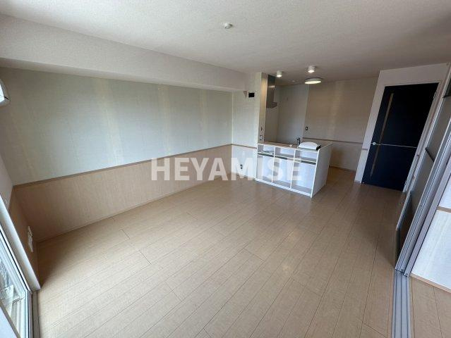 フォルビート B棟の居間・リビング