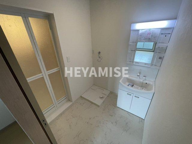 トレス天満Bの洗面所|※室内画像は別棟のもの。