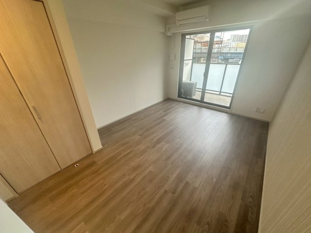 スプランディッド中之島DUEの洋室