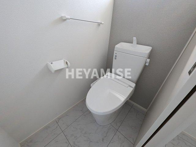 ルポゼ協和のトイレ|※室内画像は別号室のもの(反転)