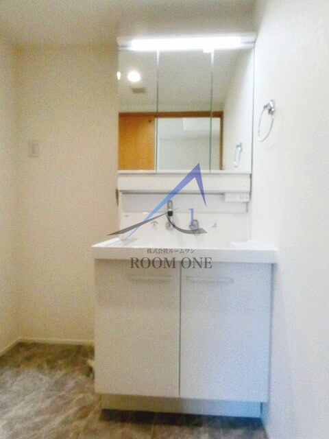 ラ・カーサ・ビアンカの洗面所|洗面台です。