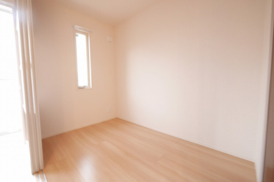 【寝室】 | ヴェルドユーラ・K | 落ち着いて過ごせるお部屋なので、寝室にいかがでしょうか