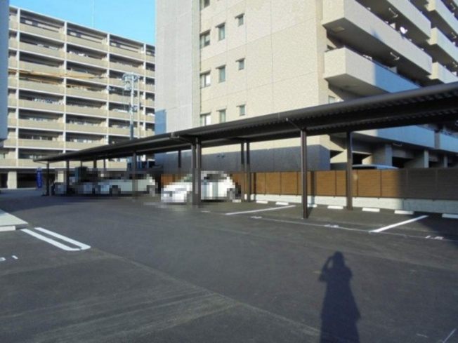 【駐車場】 | べレオ　ラ・カシータ | 敷地内駐車場