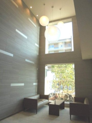 【ロビー】 | べレオ　ラ・カシータ | 建物1Fロビー
