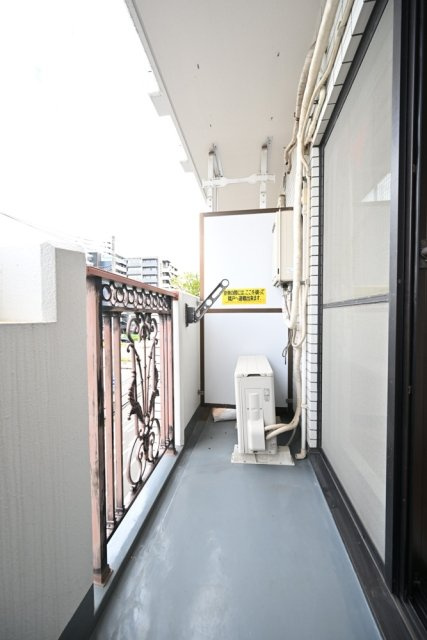 ナイスアーバンスピリッツ鶴見市場Ⅱ芦澤ビルのバルコニー