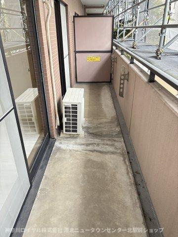 【バルコニー】