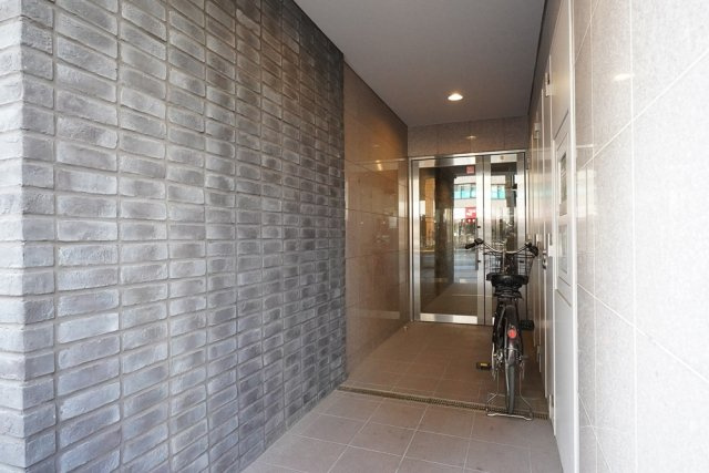 フォレストヒルズ小日向のエントランス