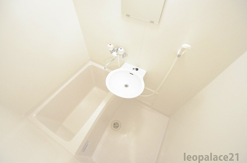 レオパレスグランシャリオの浴室|画像5