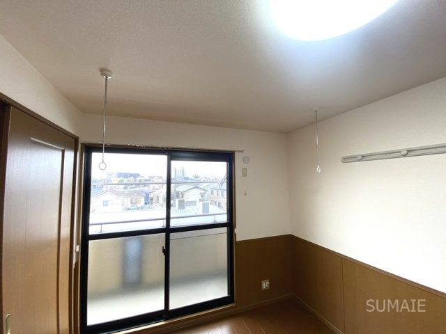 ヴィヴィレ　フルールの設備|便利　室内物干し☆彡