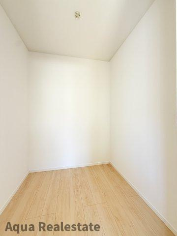 高松市牟礼町大町の新築一戸建の寝室|落ち着いて過ごせるお部屋なので、寝室にいかがでしょうか