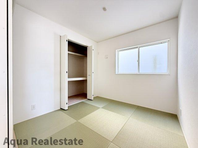 高松市牟礼町大町の新築一戸建のトイレ|清潔感のあるトイレです