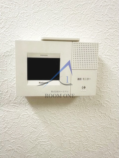 柏木ローズマンションのセキュリティ|モニター付きインターホンです。