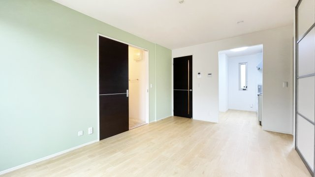 コスモ　スクエアⅡ　Ｂ棟の居間・リビング