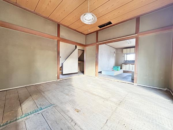 宇都宮市茂原２丁目　3LDK　中古住宅の前面道路含む現地写真