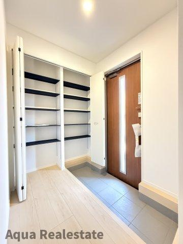 高松市牟礼町大町の新築一戸建の独立洗面台|独立洗面化粧台付き