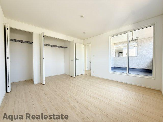 高松市牟礼町大町の新築一戸建の発電・温水設備|エコキュートは販売価格に含まれております！