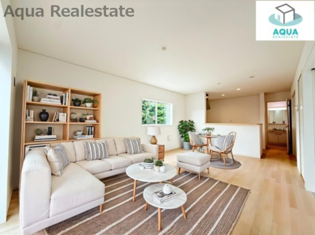 高松市牟礼町大町の新築一戸建の外観|ゆったり過ごせるリビングです