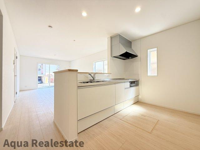 高松市牟礼町大町の新築一戸建のキッチン|きれいなキッチンです