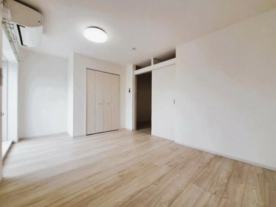  | リブリ・アンフィリット