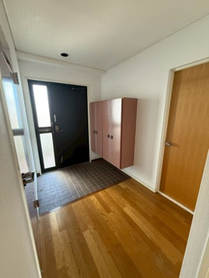 【玄関】 | リバーサイド中島