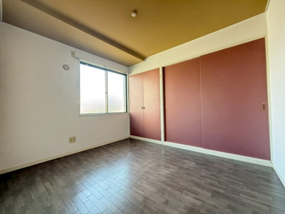 【洋室】 | リバーサイド中島